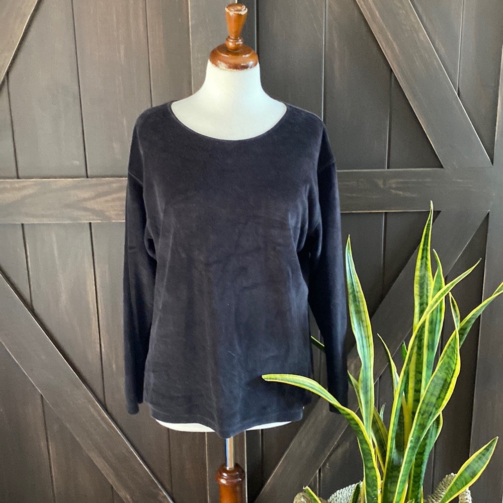 Eddie Bauer Large black long sleeve velour feeling blouse